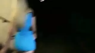 شقراء بيضاء تمتلئ بشاب أسود في فيلم مترجم