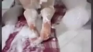 عربيه تقول لحبيبها تعال حط لسانك في كسي