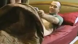 اعتقدت أنه نائم، لكنه كان مستعدًا للجماع