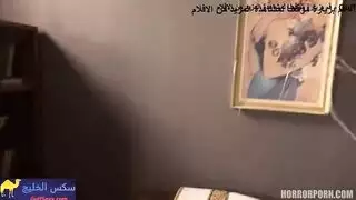 جلسة سكس مرعبة: شرج عنيف في بيت شيطان