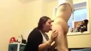 مص قاسي: نيك ذلك الحلق من أجل الراحة