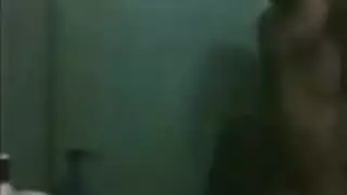 غزو حمام مفاجئ – سكس شقيق عنيف