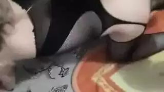 شاب مصري ينيك مؤخرة عراقية ضيقة في شريط جنسي صريح