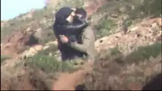 كس عربي يُنك على حافة جبلية خلابة