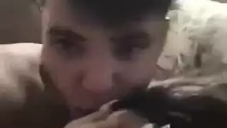 نجم إباحي عربي جوهرة تأخذ قضيب خالد في مشهد صريح