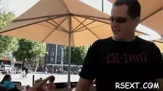 أول مرة لعق لسان على دهنية ممتلئة