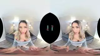 واقع افتراضي صريح: أثداء ضخمة وجنس صارخ