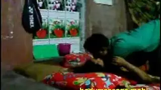 أم مصرية مثيرة وعلاقة شرجية أولى لابنها