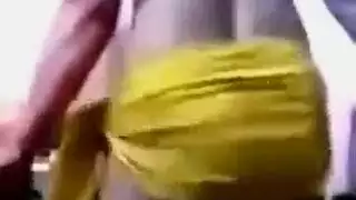 استعراض عراقي مثير بالبكيني عري منزلي خادع