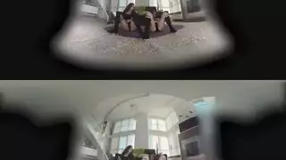 أفلام إباحية بالغمر الكلي: مضاجعة في الواقع الافتراضي