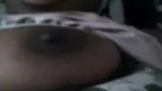 عاهرة صغيرة تأخذ حمولات متعددة في ريمكس دسار